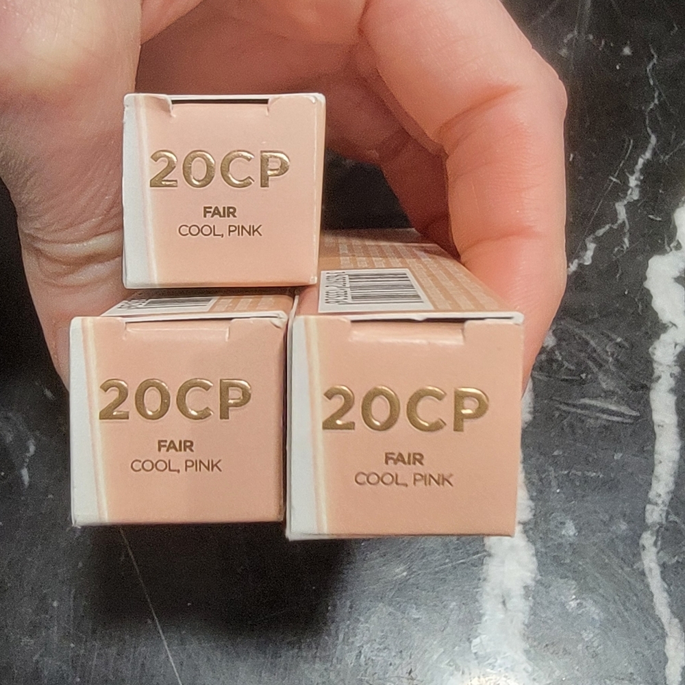 Urban Decay Naked Concealer in shade 20cp